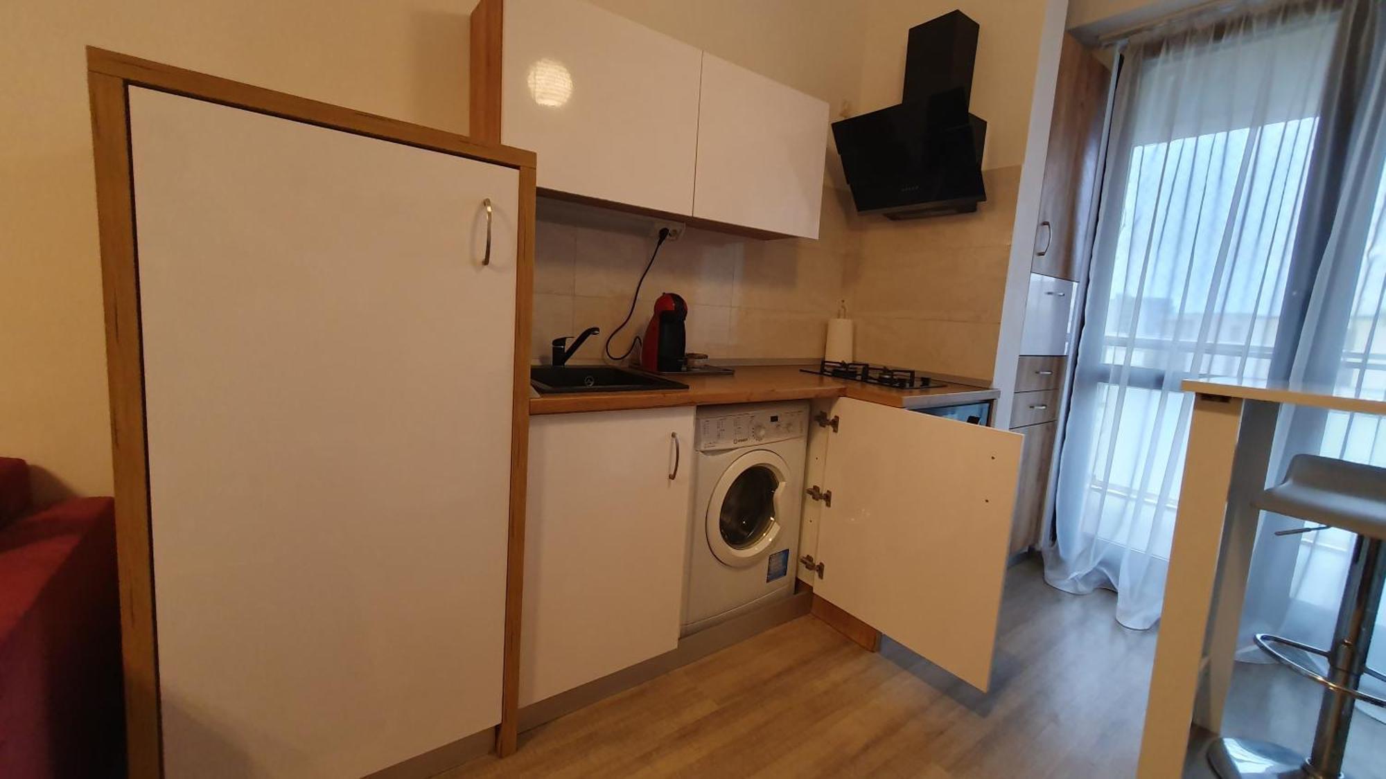 28 - 1 Lazar Ultracentral Apartment